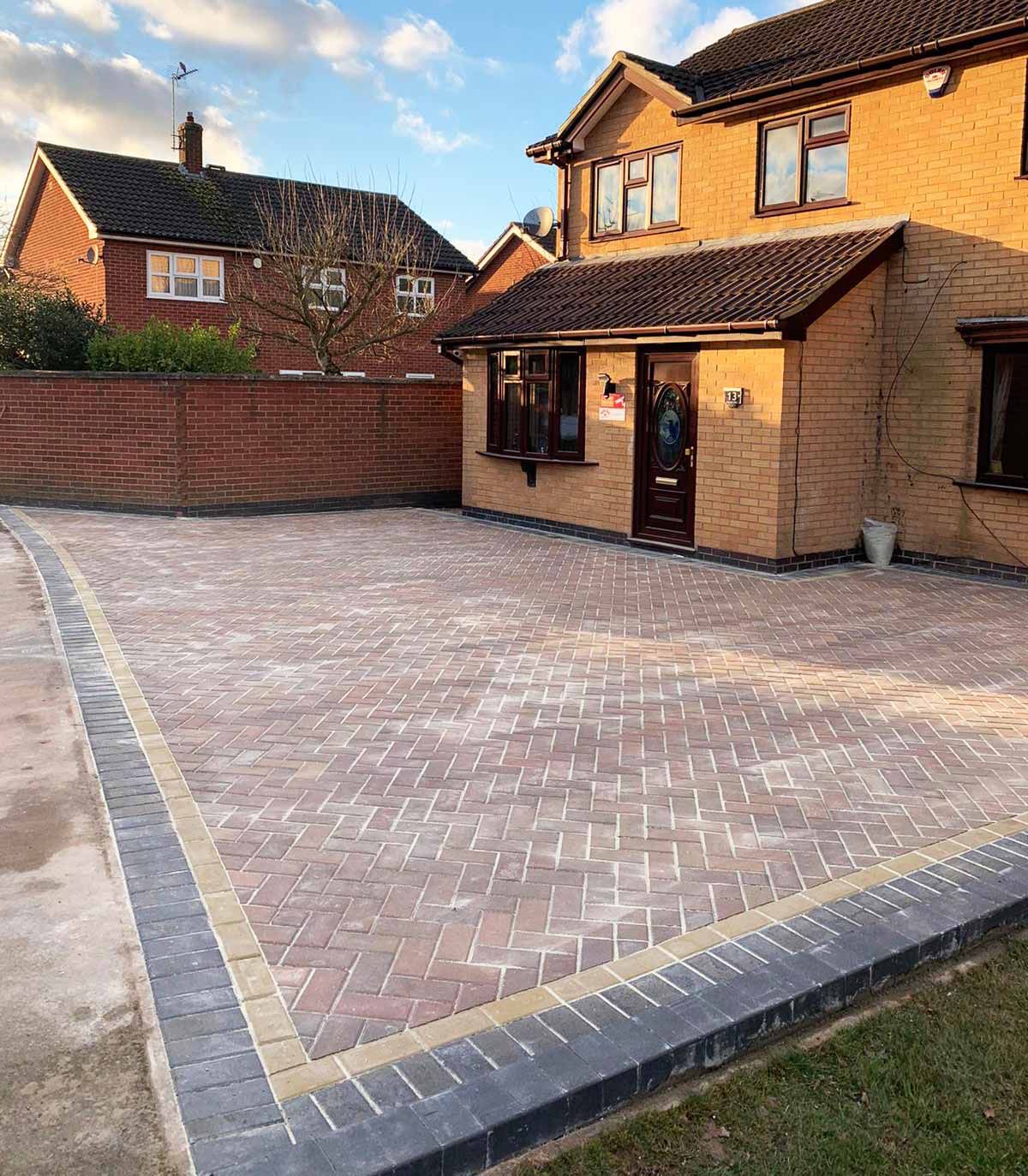 Block Paving driveway by H Driveways